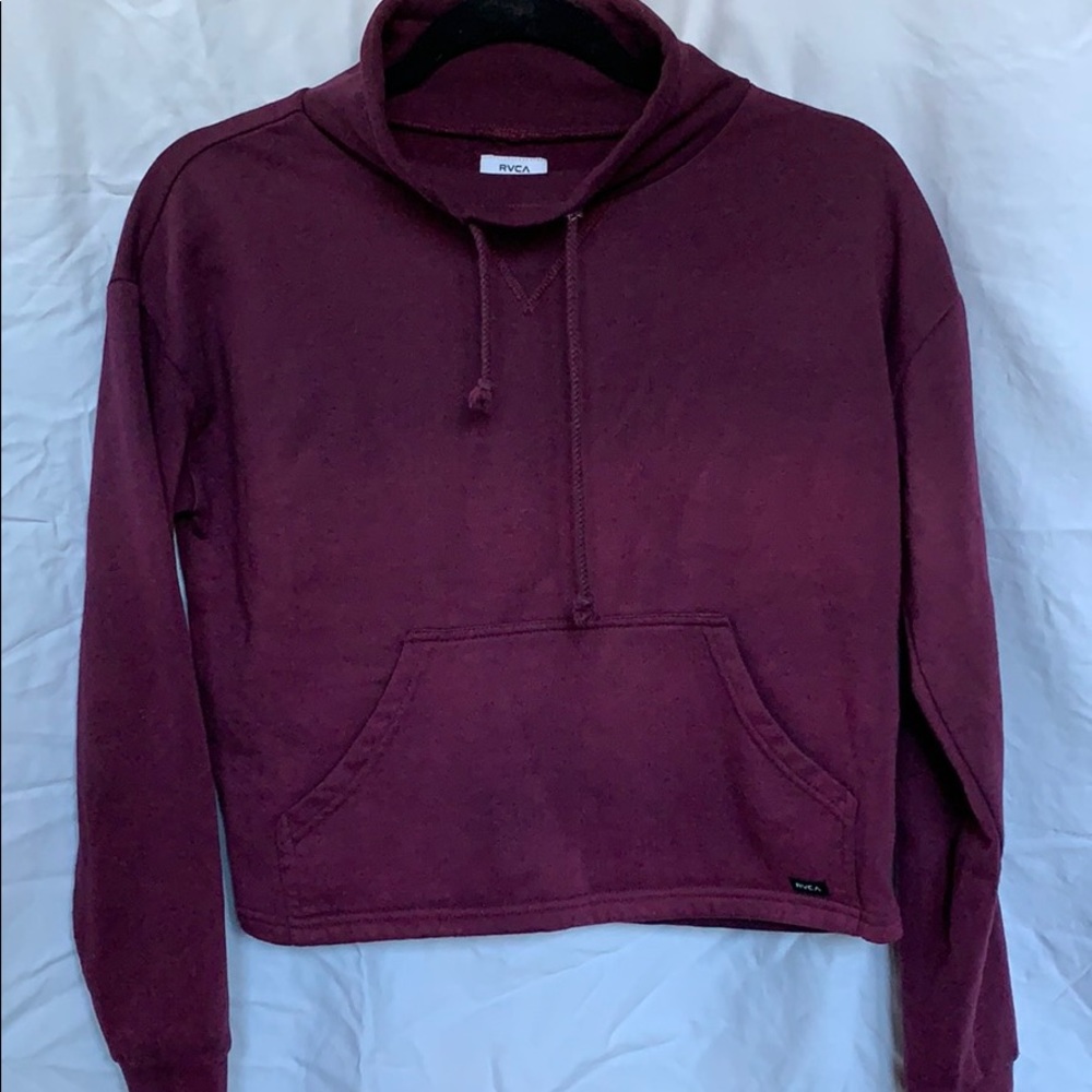 Woman’s RVCA cropped sweatshirt